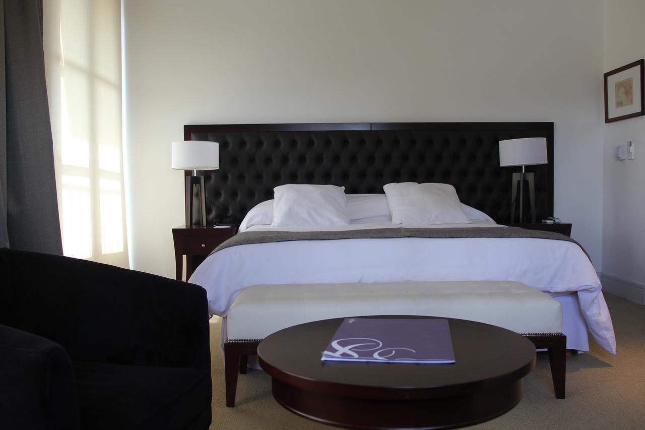 Real Hotel Lujan Buitenkant foto
