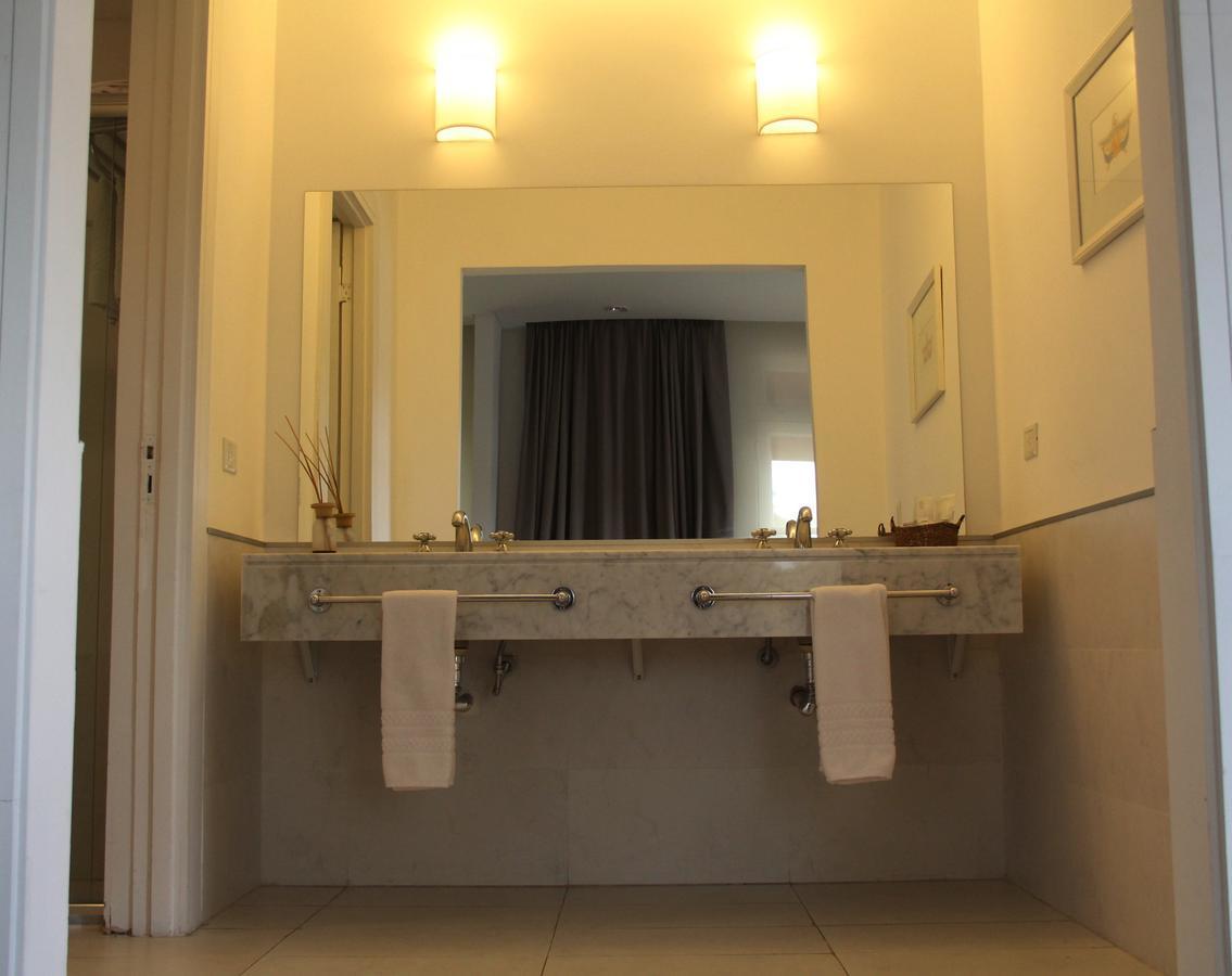 Real Hotel Lujan Buitenkant foto